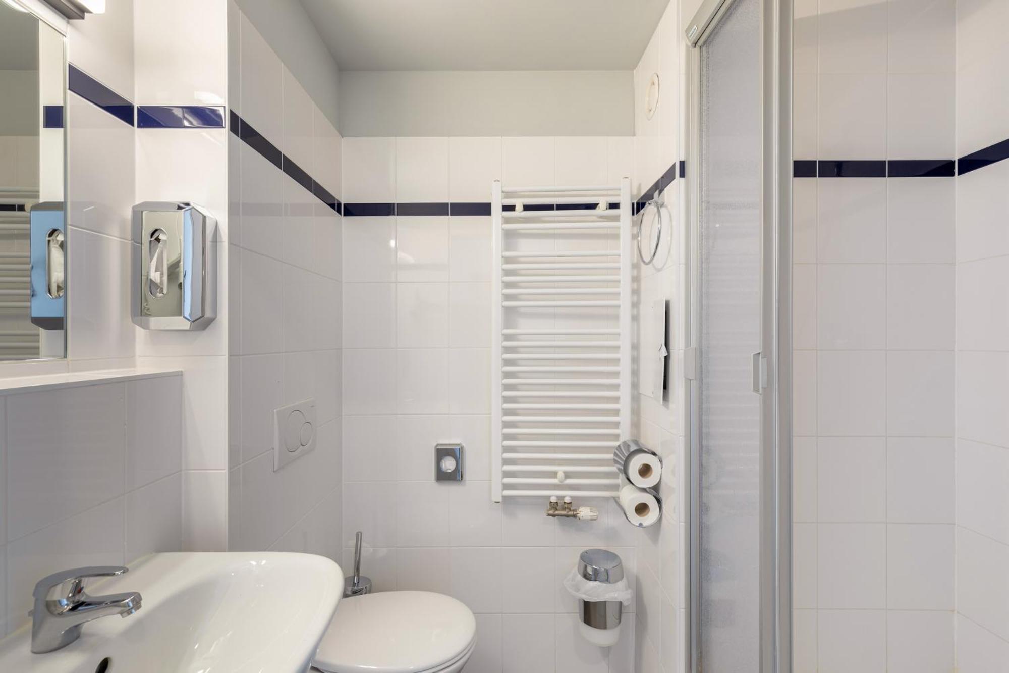 Twin room for Single use